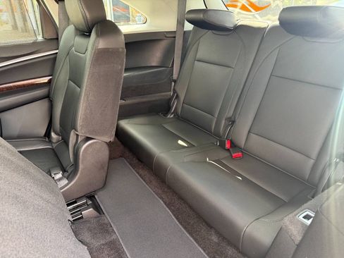 Used 2017 Acura MDX SH-AWD w/ Tech & Entertainment image 11