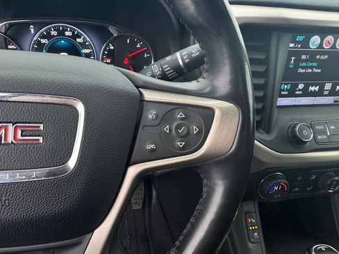 Used 2018 GMC Acadia Denali image 20
