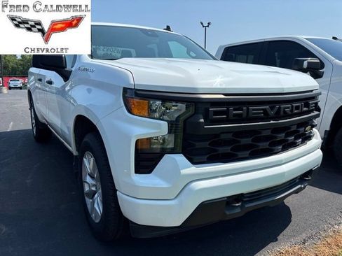 Used 2022 Chevrolet Silverado 1500 Custom RWD image 3