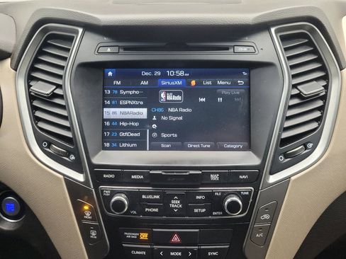 Used 2017 Hyundai Santa Fe Sport w/ 2.0T Ultimate Tech Package 05 AWD/4WD image 25