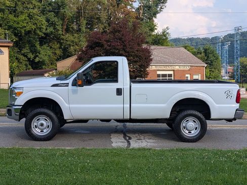 Used 2016 Ford F250 XL w/ XL Appearance Package AWD/4WD image 8