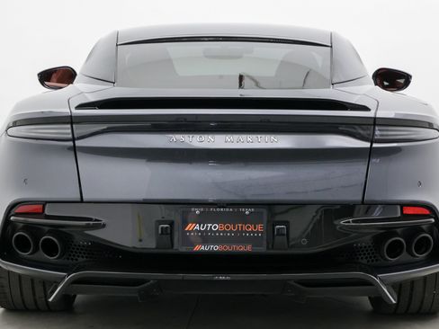Used 2019 Aston Martin DBS Superleggera RWD image 11