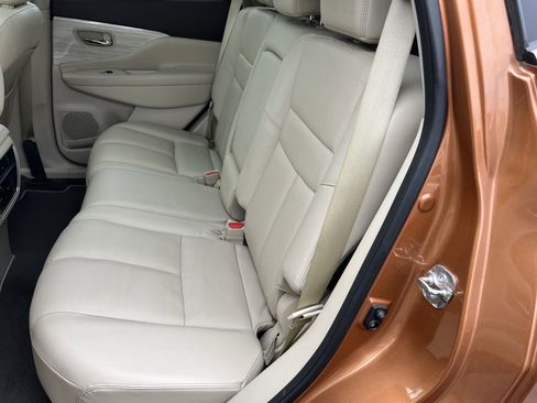 Used 2016 Nissan Murano Platinum w/ Platinum Technology Package image 16