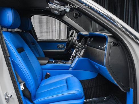 Used 2023 Rolls-Royce Cullinan image 24