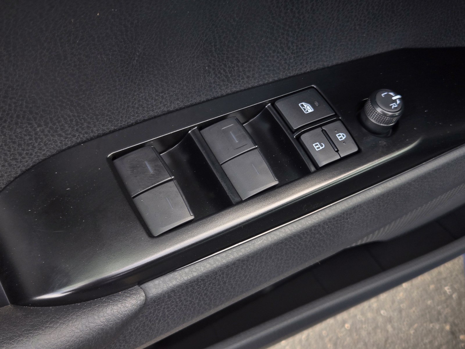 Certified 2026 Toyota Camry SE FWD image 10