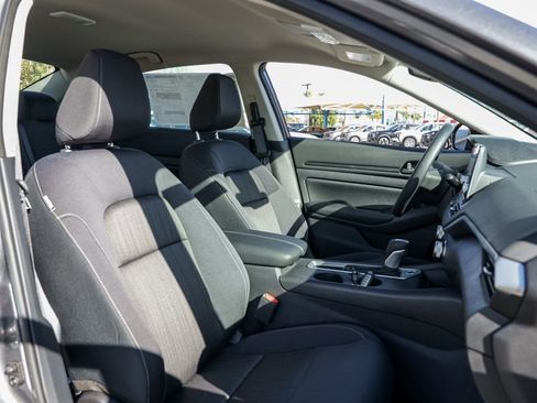 New 2025 Nissan Altima 2.5 S image 19