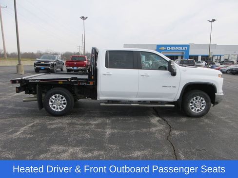 Used 2024 Chevrolet Silverado 3500 LT w/ Convenience Package image 6