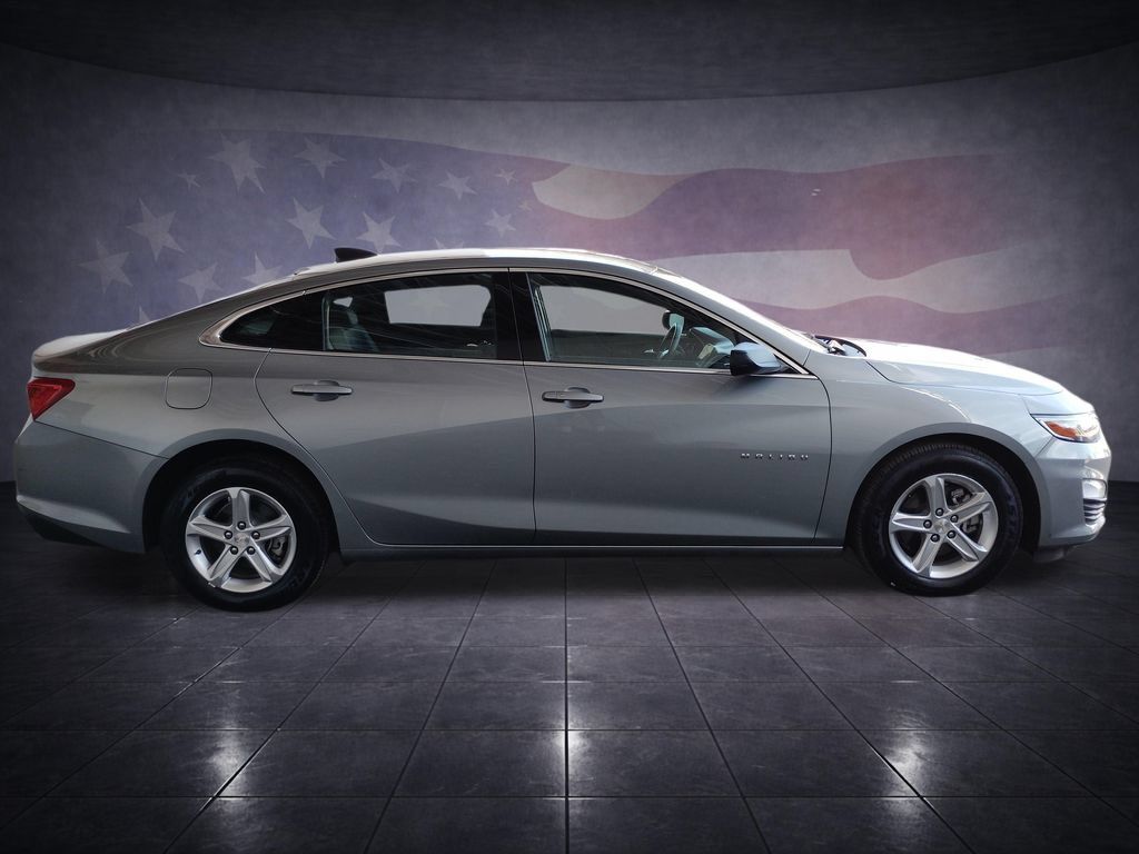 Used 2024 Chevrolet Malibu LS FWD image 6