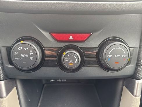 Used 2021 Subaru Forester Premium image 28