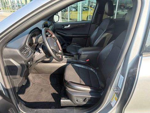 Used 2024 Ford Escape ST-Line AWD/4WD image 12