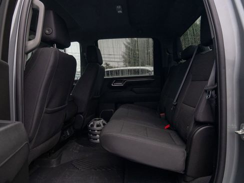 Used 2025 Chevrolet Silverado 2500 LT w/ Convenience Package image 18