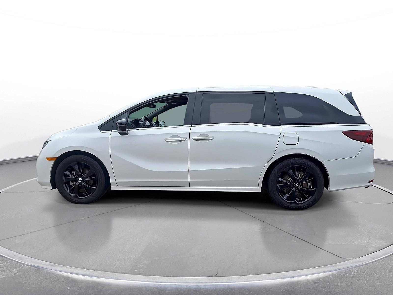 Used 2023 Honda Odyssey Sport image 5