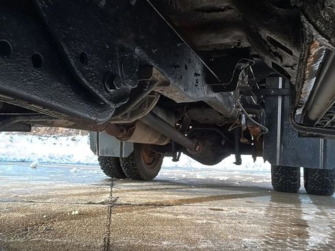 Used 2015 Ford F350 XL w/ Power Equipment Group image 38