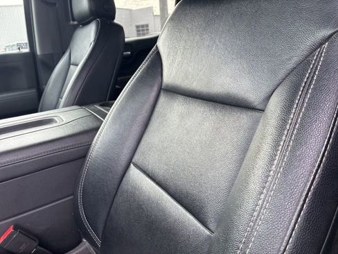 Used 2021 Chevrolet Silverado 1500 LT Trail Boss w/ Bed Protection Package image 14