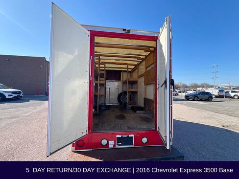 Used 2016 Chevrolet Express 3500 RWD image 28