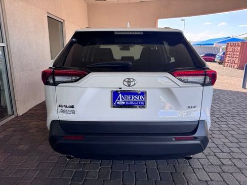 Used 2024 Toyota RAV4 XLE FWD image 4