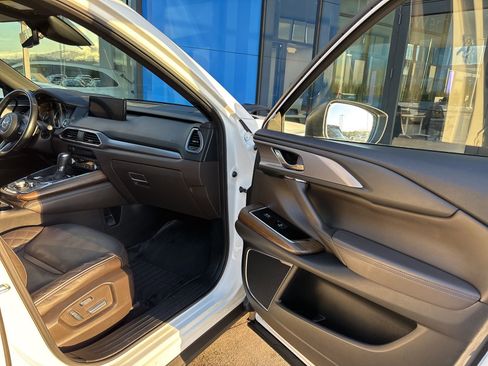 Used 2021 MAZDA CX-9 Signature image 16