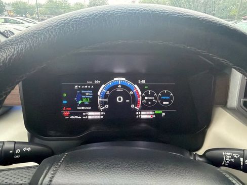 Used 2022 Toyota Tundra Capstone AWD/4WD image 24
