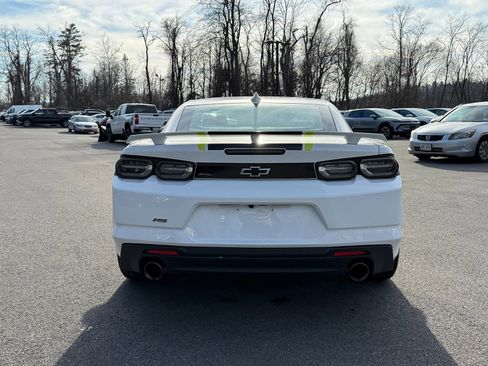 Used 2023 Chevrolet Camaro LT image 5