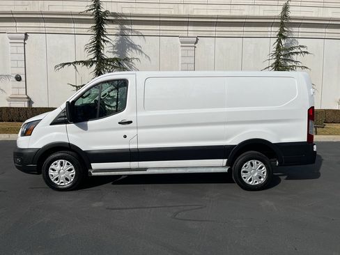 Used 2024 Ford Transit 250 Low Roof w/ Exterior Upgrade Package image 10
