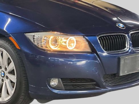 Used 2011 BMW 328i xDrive Sedan AWD/4WD image 6