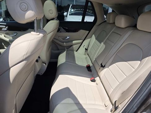 Certified 2018 Mercedes-Benz GLC 300 image 11