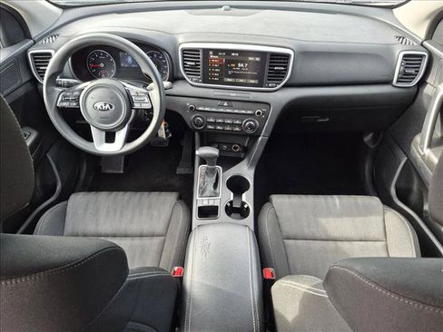 Used 2020 Kia Sportage LX FWD image 18
