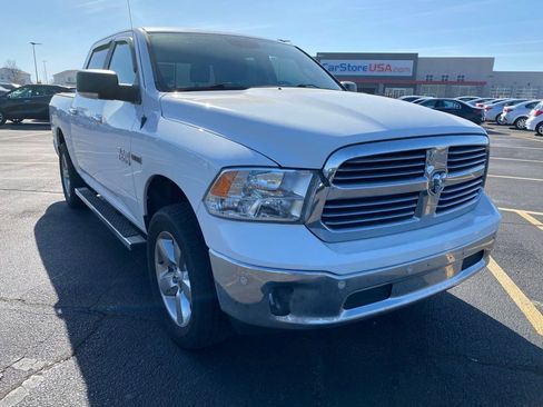 Used 2017 RAM 1500 Big Horn AWD/4WD image 3