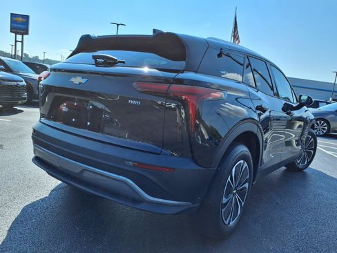 Used 2024 Chevrolet Blazer EV LT AWD/4WD image 30