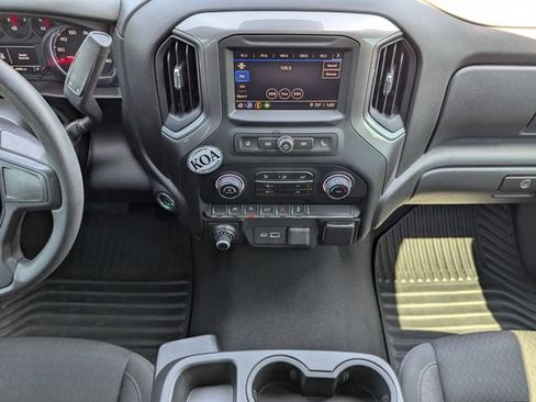 Used 2023 Chevrolet Silverado 1500 Custom AWD/4WD image 7