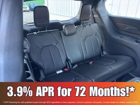 New 2026 Chrysler Pacifica Select FWD image 27