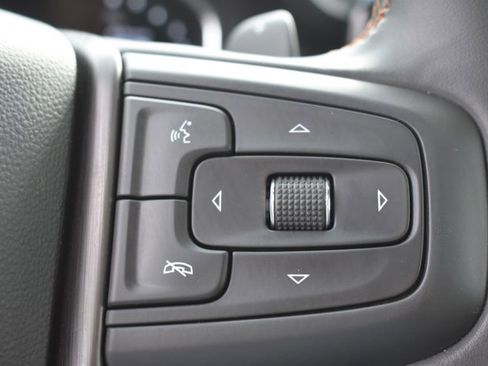 Used 2025 GMC Sierra 1500 AT4 w/ AT4 Premium Package image 25