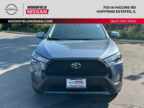 Used 2023 Toyota Corolla Cross LE AWD/4WD image 2