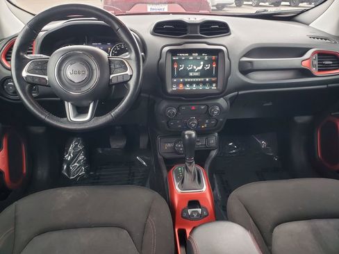 Used 2020 Jeep Renegade Trailhawk w/ UConnect 8.4 Nav Group image 32