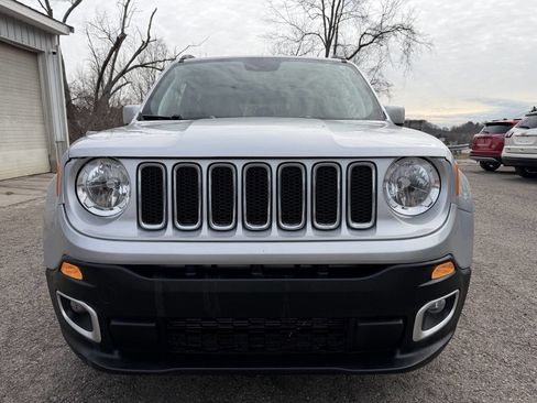 Used 2019 Jeep Renegade Latitude w/ Popular Equipment Group image 2