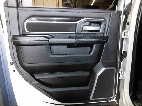 Used 2020 RAM 2500 Laramie image 12