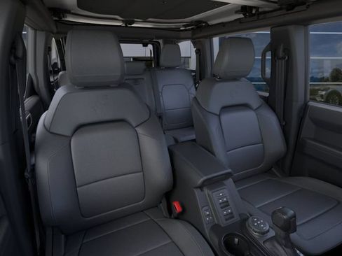 New 2025 Ford Bronco Badlands w/ Black Appearance Package AWD/4WD image 10