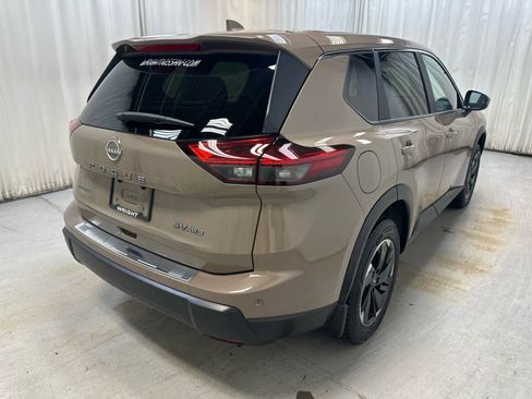 Certified 2024 Nissan Rogue SV image 10