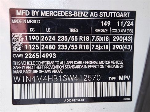 Certified 2025 Mercedes-Benz GLB 250 4MATIC image 24