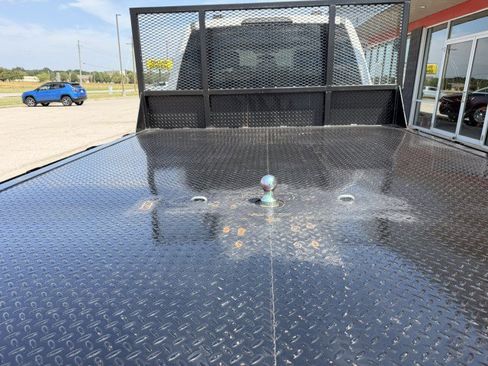 Used 2022 Ford F550 4x4 Crew Cab Super Duty w/ Power Equipment Group image 11