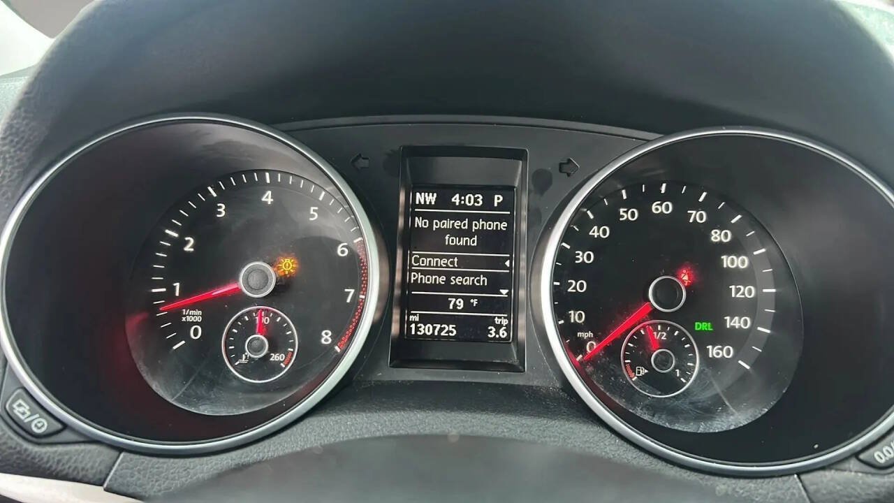 Used 2013 Volkswagen Golf 4-Door FWD image 13