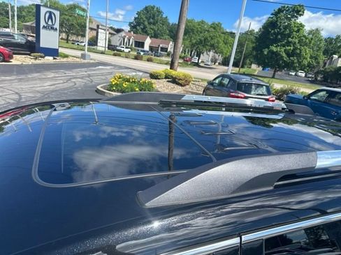 Used 2022 GMC Acadia Denali w/ Denali Ultimate Package AWD/4WD image 7