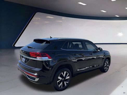 Certified 2023 Volkswagen Atlas Cross Sport SE FWD image 2