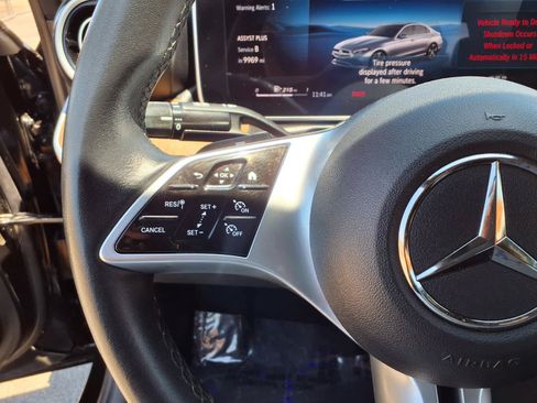 Used 2025 Mercedes-Benz C 300 4MATIC Sedan image 21