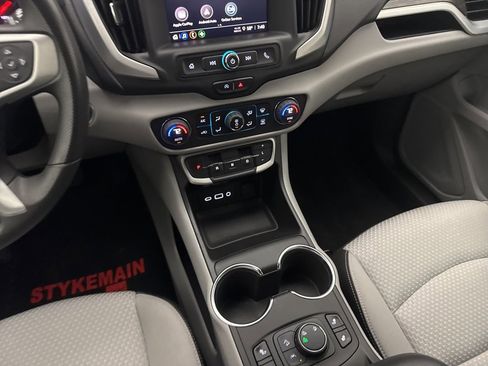Used 2023 GMC Terrain SLE w/ Driver Convenience Package image 17