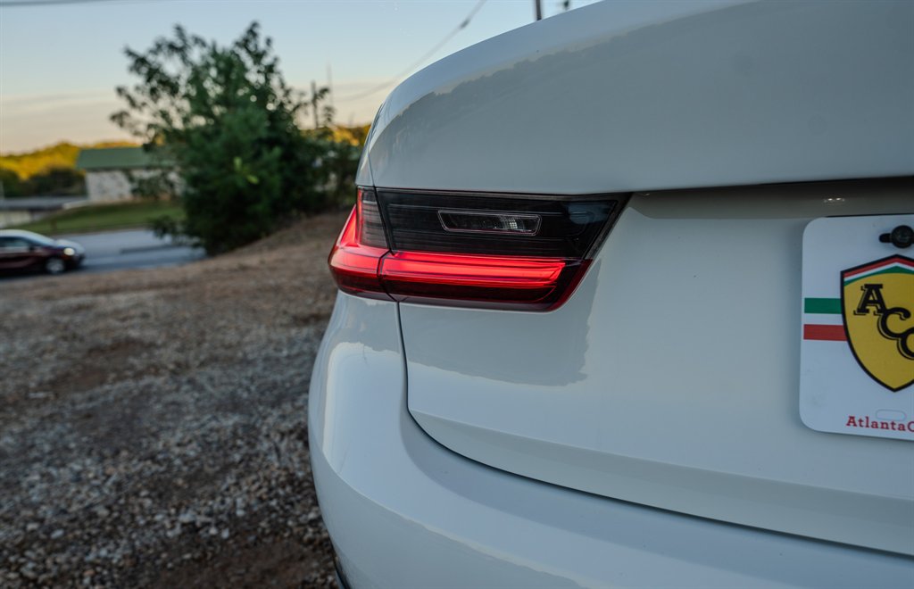 Used 2019 BMW 330i Sedan w/ Convenience Package RWD image 10