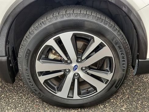 Used 2019 Subaru Outback 2.5i Limited w/ Protection Package #1 AWD/4WD image 7