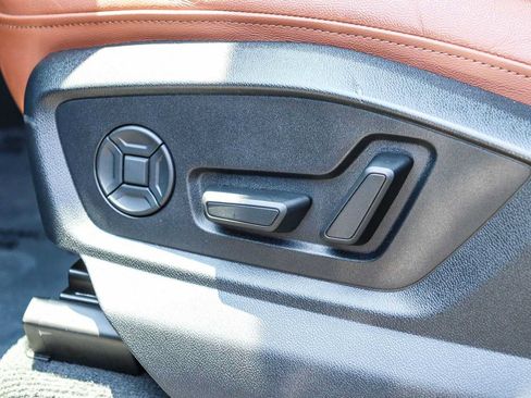 Used 2025 Audi Q8 Premium Plus w/ Premium Plus Package AWD/4WD image 19