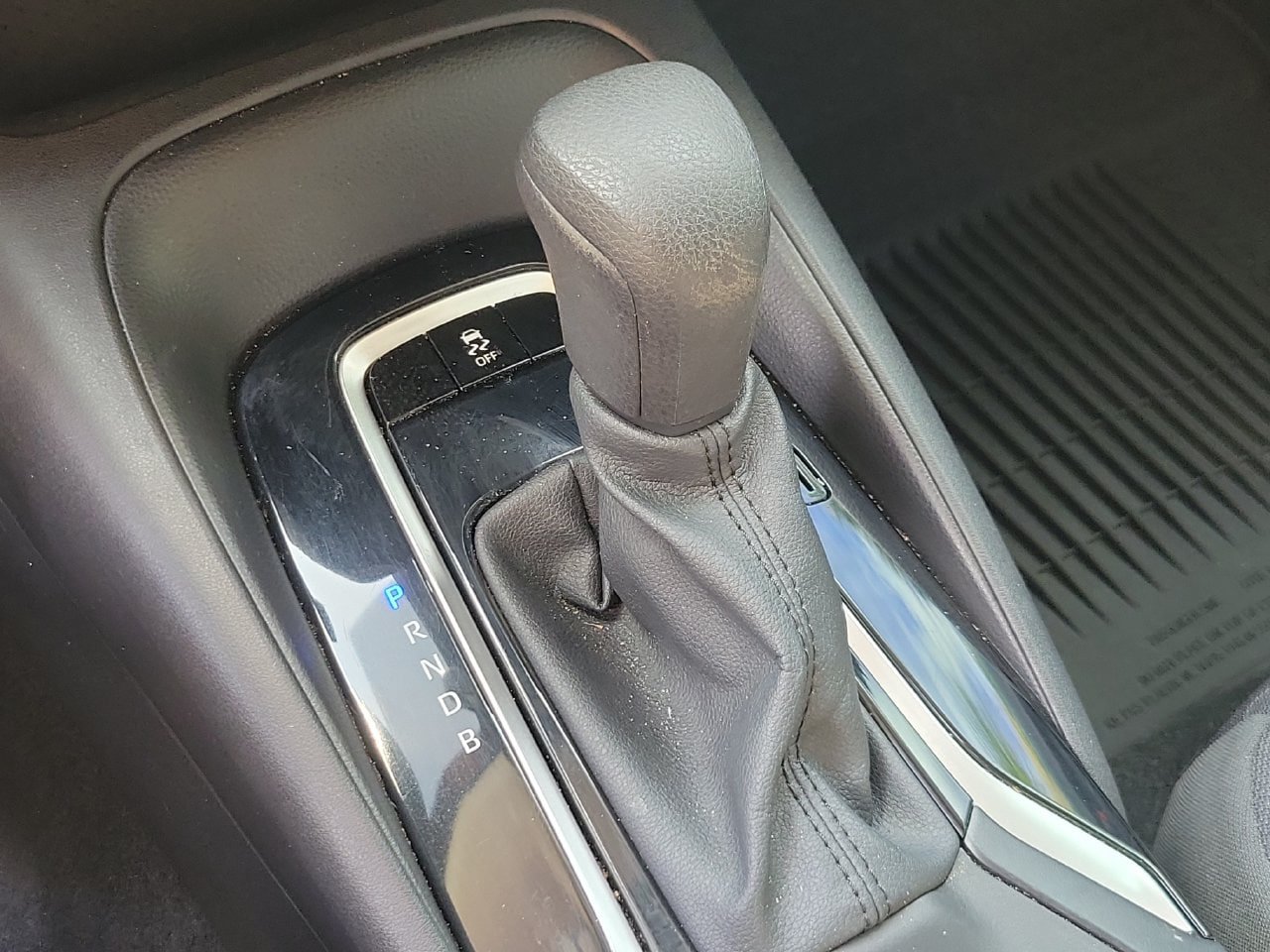 Used 2024 Toyota Corolla LE FWD image 27