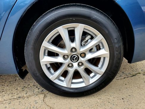 Used 2017 MAZDA MAZDA3 Sport w/ Preferred Equipment Package FWD image 62